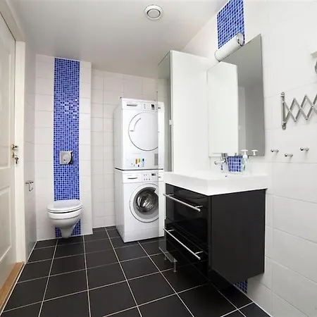 Spacious Waterfront Apartment With Free Parking - Upgraded 2024 Stavanger Exterior photo